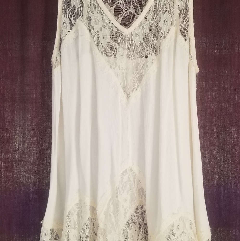 Cute lace flowy top